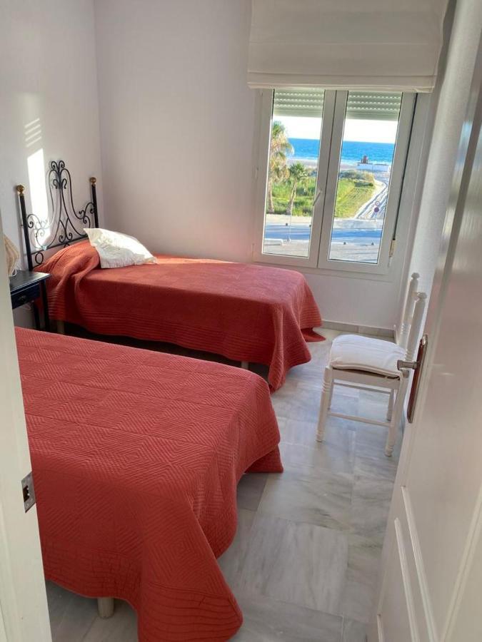 קוניל דה לה פרונטרה Apartamento Dos Faros מראה חיצוני תמונה